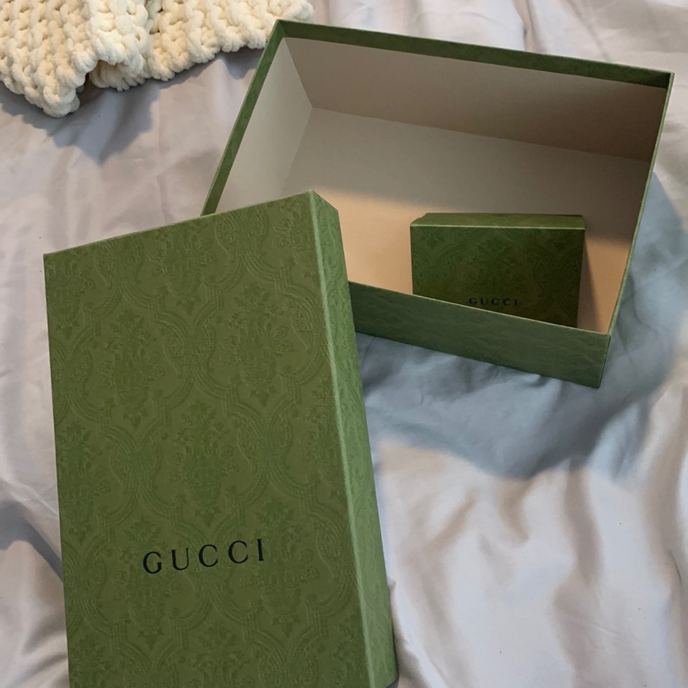 Gucci box